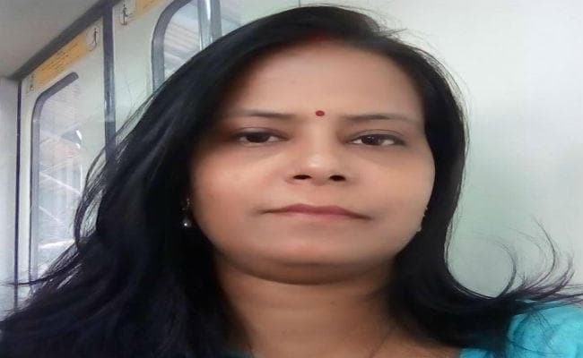 सोनाली मिश्रा की कहानी ‘सफर की महंगाई’