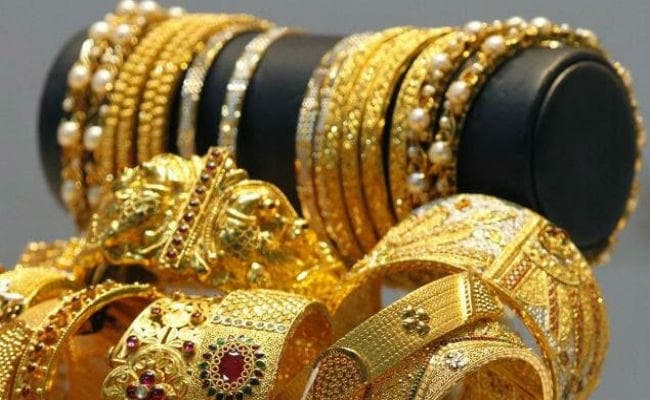 सोना पहनने से दांपत्य जीवन होता है खुशहाल, जानें इसका आध्यात्मिक महत्व