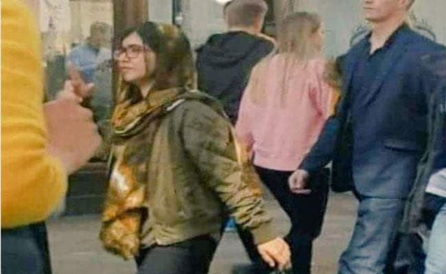 VIRAL : मलाला यूसुफजई ने पहनी यह ड्रेस… और हो गयी TROLL…!