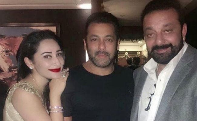 संजय दत्‍त की दीवाली पार्टी में पहुंचे सलमान खान, मिट गर्इं दूरियां...?