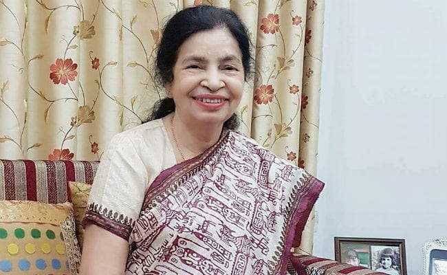 साहित्यकार मैत्रेयी पुष्पा ने छठ पूजा की परंपरा पर उठाये सवाल, सोशल मीडिया में हो गयीं ट्रोल