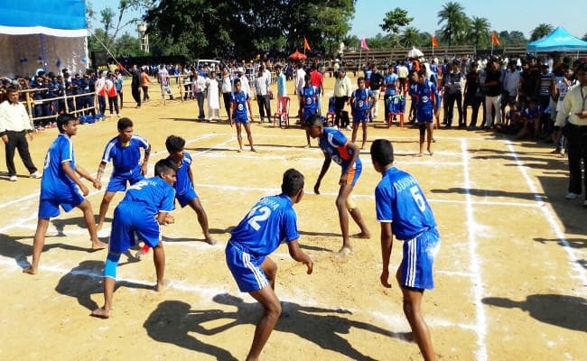 राष्ट्रीय सब जूनियर कबड्डी प्रतियोगिता : कक्षा 7वीं के अर्पण के रेखा चित्र गजु का शुभंकर के रूप में चयन