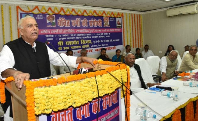 केंद्र सरकार के साथ-साथ नीतीश कुमार पर भी बरसे यशवंत सिन्हा, कहा- जयंत के साथ जय शाह के खिलाफ भी हो जांच