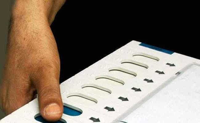 गुजरात में शरद गुट व कांग्रेस में टकराव