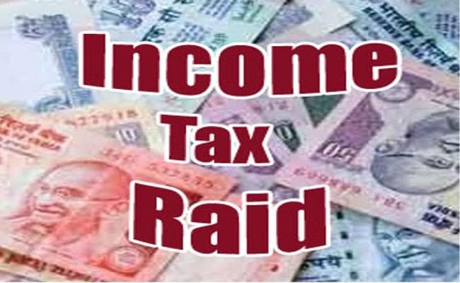 Dhanbad : कौन है मोहित? इनकम टैक्स डिपार्टमेंट और झारखंड पुलिस क्यों है पकड़ने के लिए परेशान