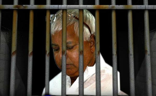 झारखंड : जेल में बंद लालू से मिलने नहीं दिया उनके वकील को, कोर्ट जायेंगे लालू के वकील