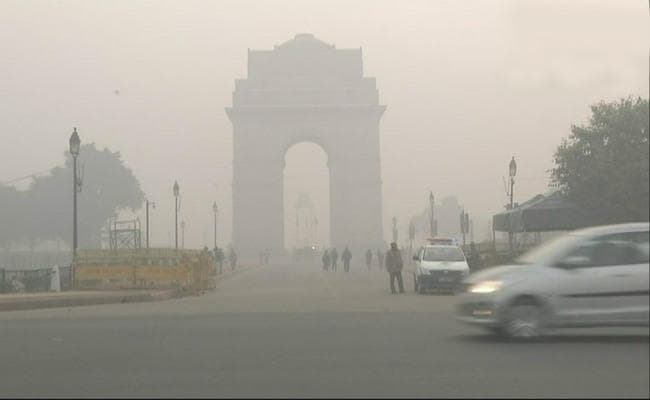 दिल्ली में कुहासों भरी सुबह, ठंड की चपेट में उत्तर भारत, जानें बिहार-झारखंड का हाल…