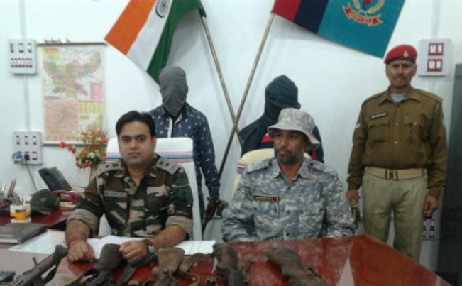 झारखंड के चतरा में दो उग्रवादी गिरफ्तार