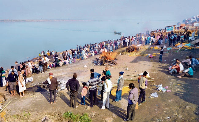 हादसे से उजड़े भरे-पूरे परिवार, टूटा मुसीबतों का पहाड़, परिजनों के चीत्कार से मातम, सबकी आंखें नम