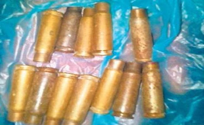 AK-47 से मोतिहारी में डबल मर्डर पर आक्रोशित हुए लोग, शव को सड़क पर रखकर कर रहे हैं प्रदर्शन AK-47 से मोतिहारी में डबल मर्डर पर आक्रोशित हुए लोग, शव को सड़क पर रखकर कर रहे हैं प्रदर्शन