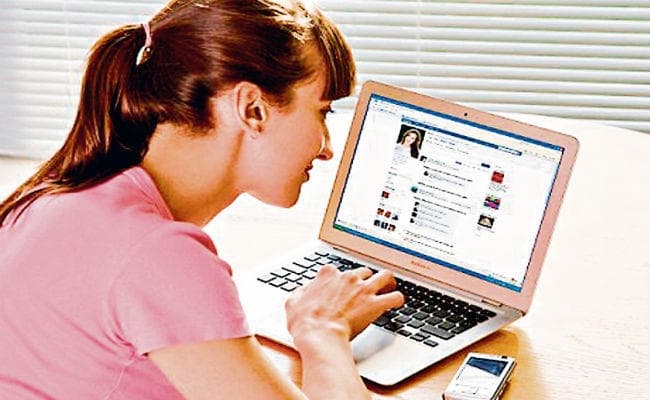 साइबर बुलिंग : बच्चों में तेजी से बढ़ रही सोशल मीडिया की लत जोखिम में है आपकी गोपनीयता!