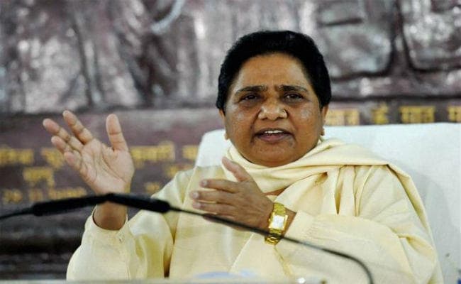 बीजेपी पहले पुराने वायदे पूरा करके दिखायें : मायावती