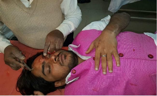 सांसद की भतीजी की शादी से लौट रहे भाजयुमो अध्यक्ष की कार व टीम पर हमला, 12 राउंड गोली चली, Photo