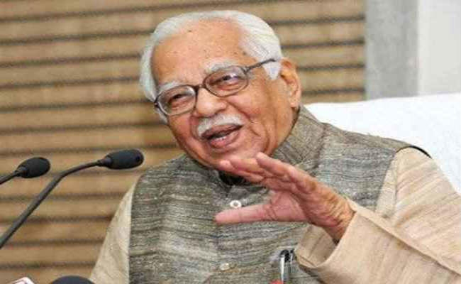 राज्यपाल ने अखिलेश से पूछा, गायत्री प्रजापति को कैबिनेट में बनाये रखने का औचित्य क्या है