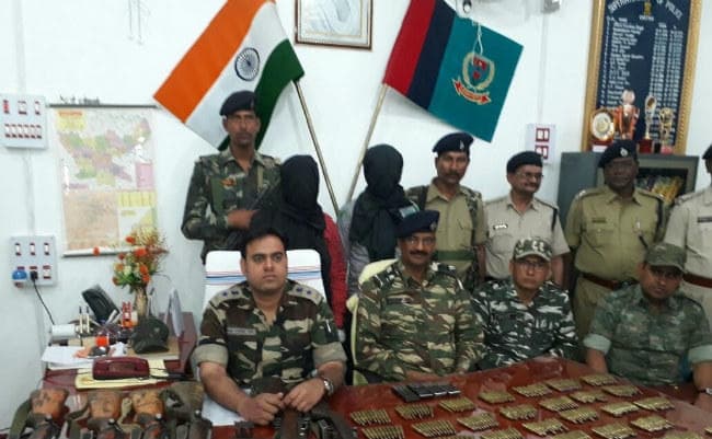 दो टीपीसी नक्सली गिरफ्तार