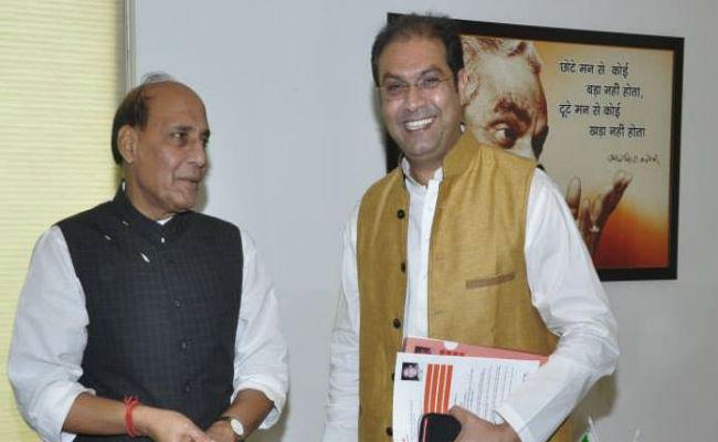 IN PIC: योगी कैबिनेट का एक मात्र मुस्लिम चेहरा मोहसिन रजा, जानें कुछ खास बातें