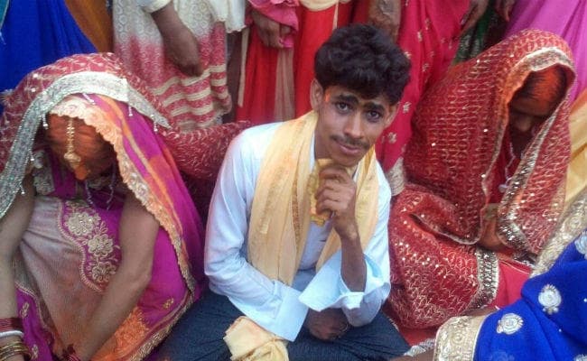 जब एक दूल्हे ने दो दुल्हनों के साथ लिये सात फेरे तो…