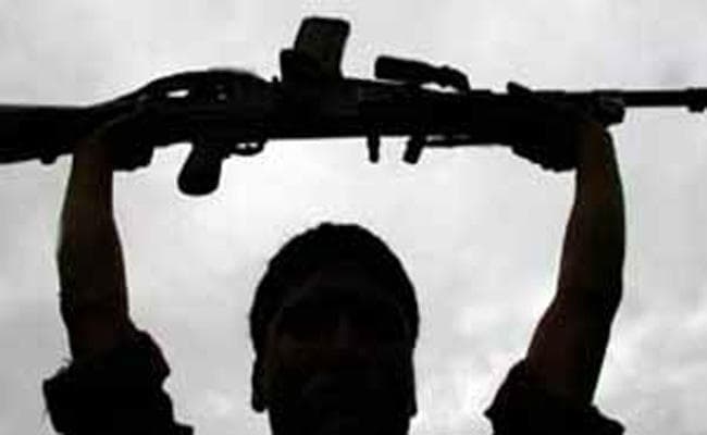 झारखंड : 10 लाख के इनामी नक्सली ने किया सरेंडर, मुख्यधारा में शामिल होने की जताई इच्छा