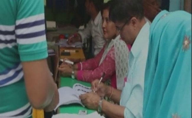 नेपाल में 20 वर्षों में पहला स्थानीय निकाय चुनाव, हिंसा में एक व्यक्ति की मौत