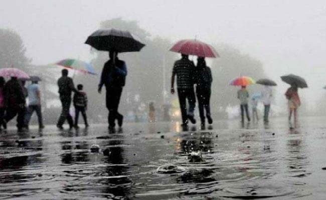 125 किमी प्रति घंटे की रफ्तार से आगे बढ़ रहा है तूफान ‘मोरा”, ओड़िशा, बंगाल समेत पूर्वोत्तर में हालात बिगड़ने की आशंका