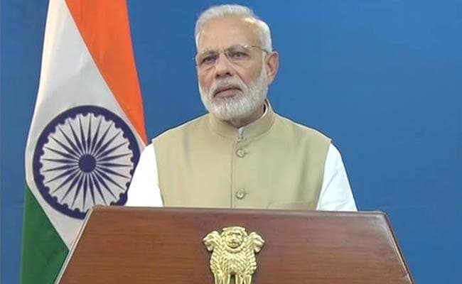 नोटबंदी के बाद आर्थिक मोर्चे पर पिछड़ी मोदी सरकार, 7.1 फीसदी पर पहुंची सालाना विकास दर नोटबंदी के बाद आर्थिक मोर्चे पर पिछड़ी मोदी सरकार, 7.1 फीसदी पर पहुंची सालाना विकास दर