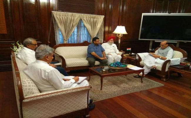 दार्जिलिंग पर केंद्र का हस्तक्षेप नहीं चाहती है बंगाल सरकार, अलग गोरखालैंड की मांग पर अड़ा GJM