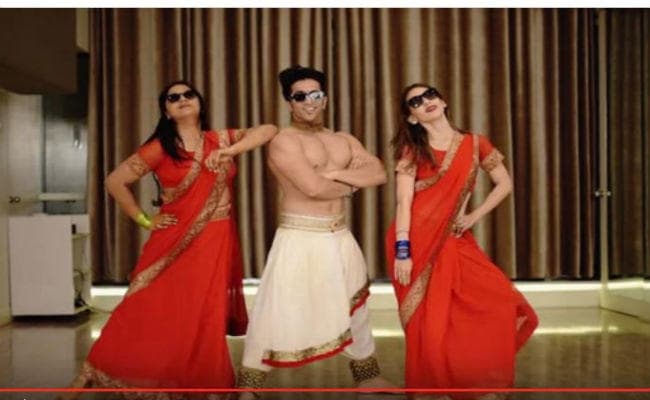 VIRAL VIDEO : कैटरीना के ”काला चश्मा” का Kathak Version देखा क्या आपने…?
