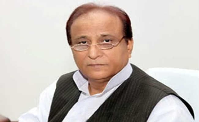 सेना पर विवादित बयान देकर बुरे फंसे आजम खान, हजरतगंज थाना में मामला दर्ज सेना पर विवादित बयान देकर बुरे फंसे आजम खान, हजरतगंज थाना में मामला दर्ज