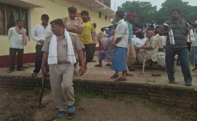 बिहार : बक्सर के राइस मिल में ट्रक लेकर पहुंचे लुटेरे, उसके बाद…