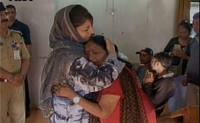 अमरनाथ हमला : महबूबा का बयान तारीफे-काबिल, ”स्टेट्समेन पॉलिटिशयन” का दिखा अक्स अमरनाथ हमला : महबूबा का बयान तारीफे-काबिल, ”स्टेट्समेन पॉलिटिशयन” का दिखा अक्स