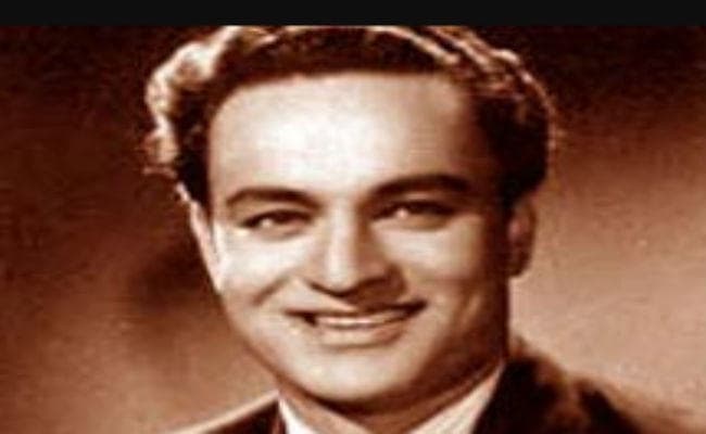 जन्मदिन विशेष: घरवालों से बगावत कर मुकेश ने सरल संग की थी शादी, जानें खास बातें…