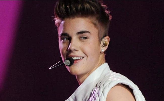 फिर सुर्खियों में पॉप सनसनी जस्टिन बीबर, ''पर्पज वर्ल्‍ड टूर'' किया रद्द
