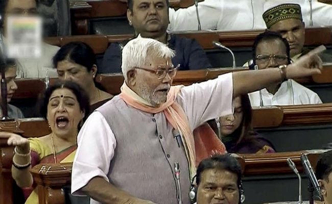 #MobLynching : विपक्ष ने सरकार को घेरा, भाजपा ने धार्मिक कार्य में बाधा डालने, संघ प्रचारकों की हत्या का विषय उठाया