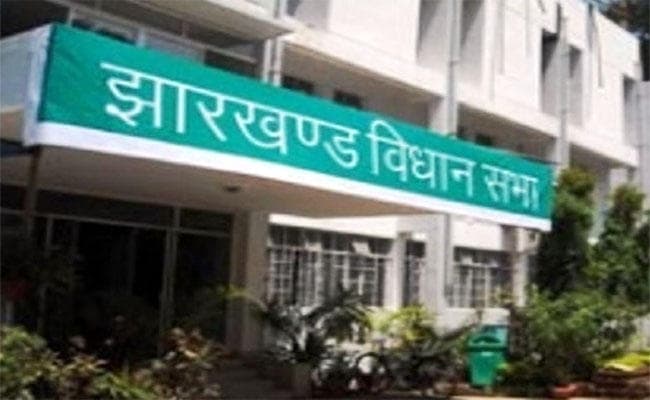 झारखंड की रघुवर सरकार मॉनसून सत्र में पेश करेगी धर्म स्वतंत्र विधेयक, कठोर सजा का प्रावधान