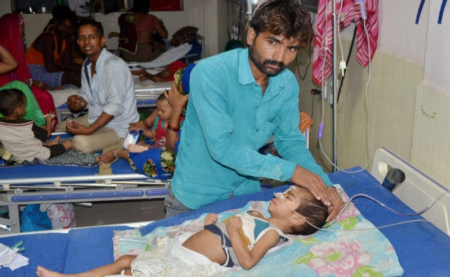 गोरखपुर में बड़ा हादसा, ऑक्सीजन खत्म होने से 30 बच्चों की मौत