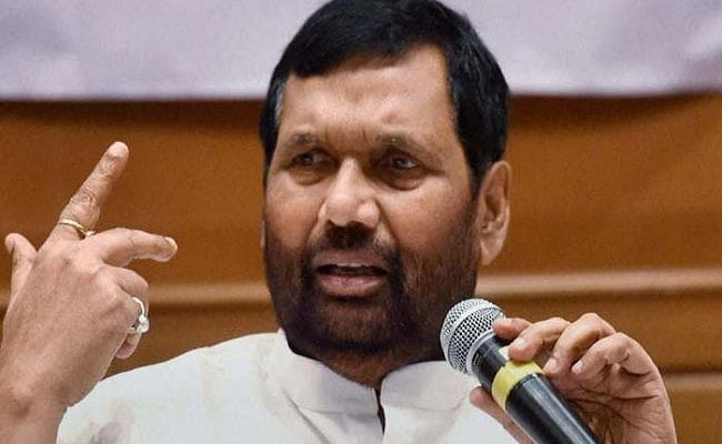 बिहार बाढ़ संकट तीन दशकों में सबसे बुरा, पीएम मोदी ने हरसंभव सहायता देने का दिया आश्वासन : पासवान