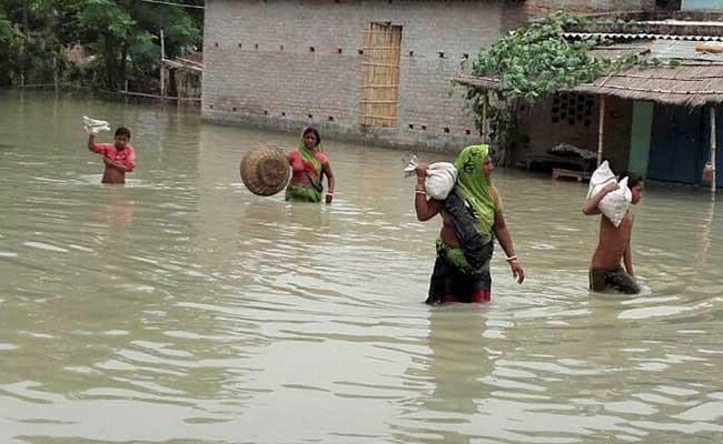 बाढ़ प्रबंधन : पानी निकलने की व्यवस्था बना दी जाये