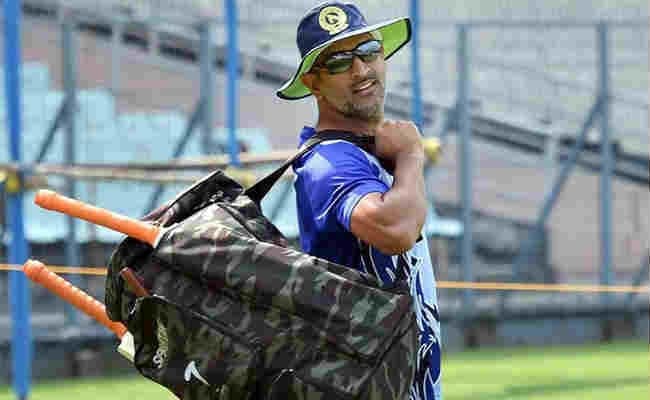 धौनी रांची में खोलेंगे फाइव स्टार होटल, करेंगे 300 करोड़ का निवेश