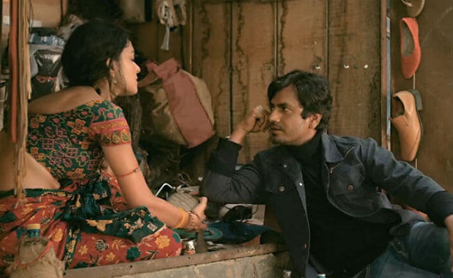 #FilmReview: फिल्म देखने से पहले जानें कैसी है नवाजुद्दीन सिद्धिकी की ”बाबूमोशाय बन्दूकबाज़”