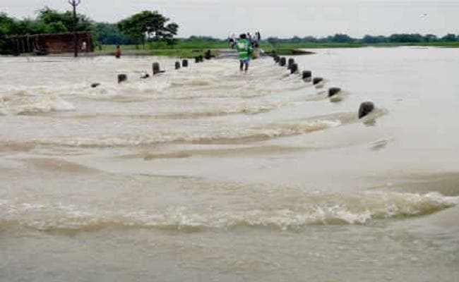 बिहार में बाढ़ से अब तक 482 की मौत, राहत व बचाव कार्य युद्ध स्तर पर जारी