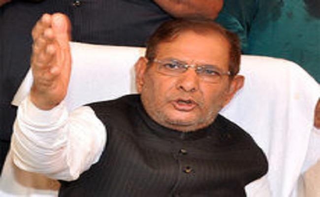 जदयू के बागी नेता शरद यादव ने नीतीश के बाद अब इस मुद्दे को लेकर मोदी सरकार पर साधा निशाना