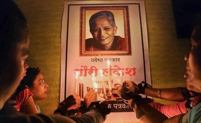 पत्रकार लंकेश हत्याकांड की जांच के लिए एसआइटी गठित, लोगों में आक्रोश