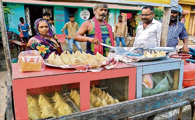 बिहार : शराबबंदी के छह माह में ही लौटा दिया कर्ज, बेटे भी करने लगे धंधा, बेटियां जाने लगीं स्कूल