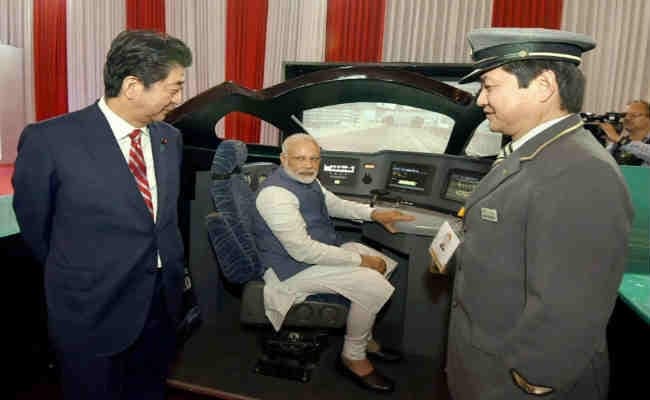 गुजरात में मोदी सरकार की ”चुनावी बुलेट ट्रेन”, कांग्रेस ने लगायी सवालों की झड़ी