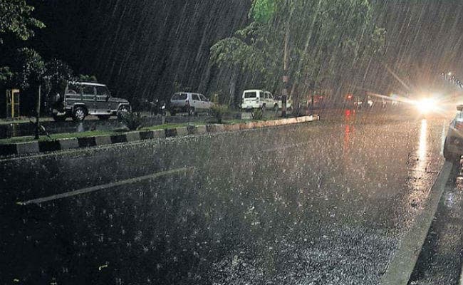भारत में ओड़िशा के पास बंगाल की खाड़ी में निम्न दबाव, झारखंड में 10-12 अक्तूबर तक बारिश के आसार