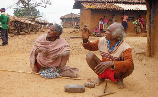 कहानी असुर जनजाति की : दुर्गा पूजा के बाद असुर जाति करते हैं महिषासुर की पूजा