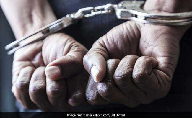 इडी अधिकारी बताकर धमकाने और रंगदारी मांगनेवाला हुआ गिरफ्तार