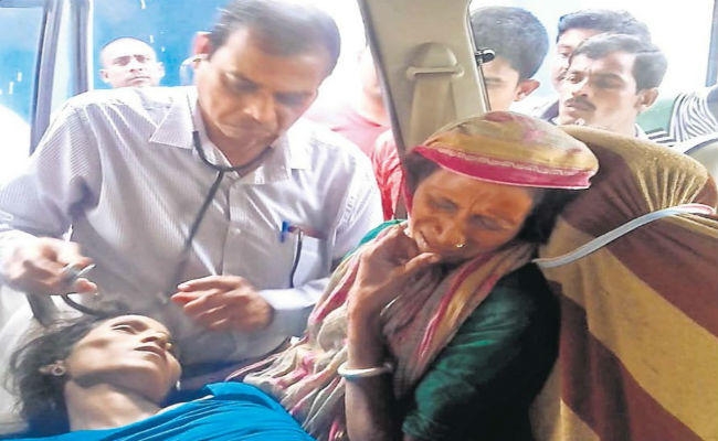 नहीं मिली एंबुलेंस, निजी वाहन से सदर अस्पताल लाने में प्रसूता की गयी जान