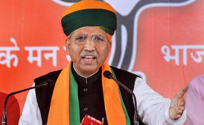 केंद्रीय मंत्री मेघवाल का पलटवार – राफेल सौदे से राबर्ट वाड्रा के खास को भगाया इसलिए कांग्रेस दुखी