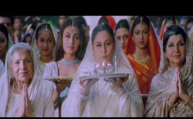 #HappyDeepavali बॉलीवुड के वो गाने, जिन्होंने दिल में जलाये दीये…
